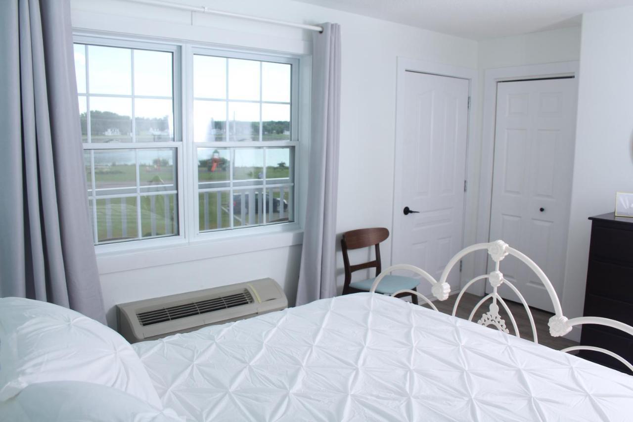 Gateway To Greenwich Suites Saint Peters Bay Exterior foto